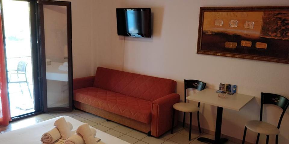Marinos Aparts Aparthotel Sívota Buitenkant foto